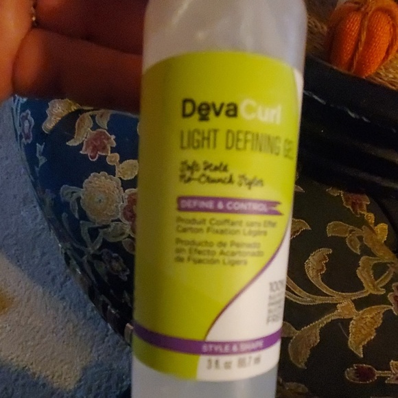 Set of 4 DevaCurl hair products - Picture 6 of 7